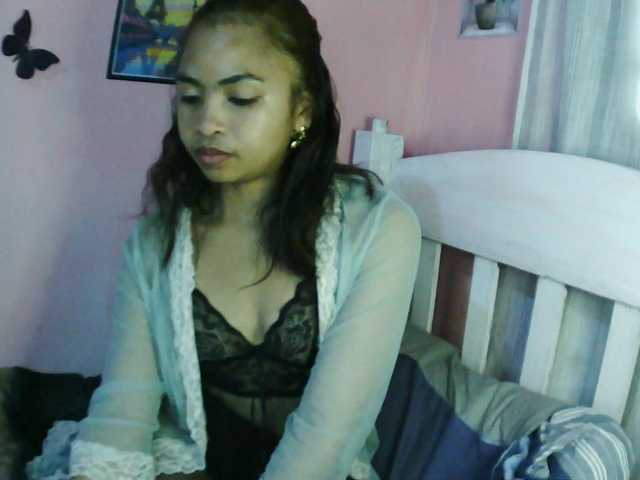 Ashlii live cam on BongaCams