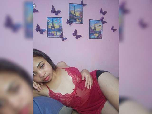 Ashlii live cam on BongaCams
