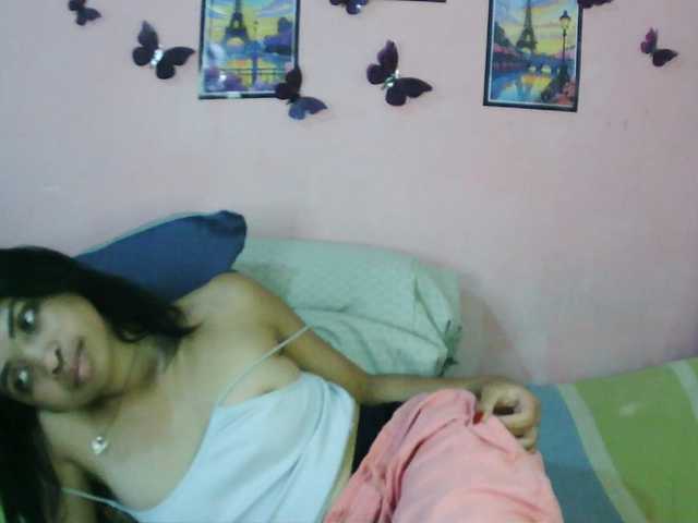 Ashlii live cam on BongaCams