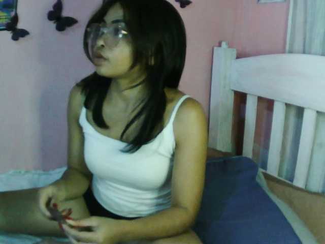 Ashlii live cam on BongaCams