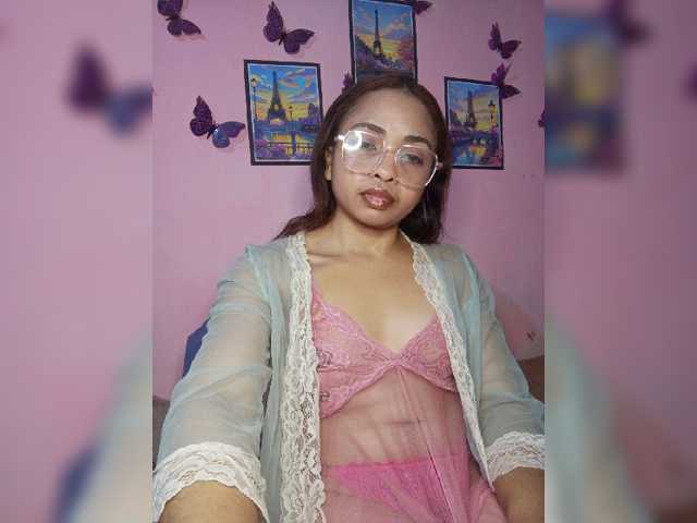 Ashlii live cam on BongaCams