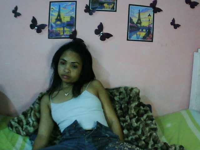 Ashlii live cam on BongaCams