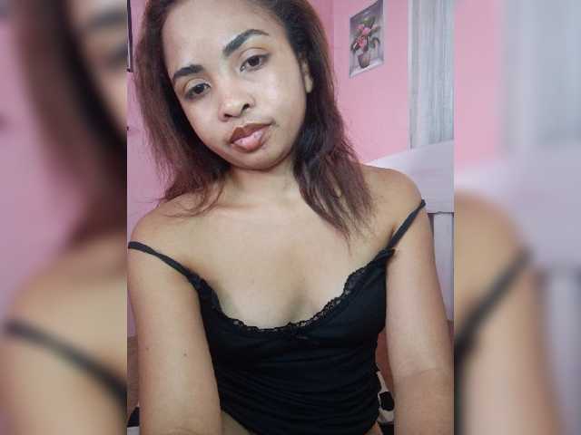Ashlii live cam on BongaCams