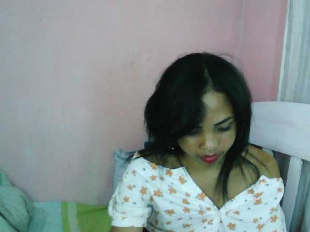 Ashlii live cam