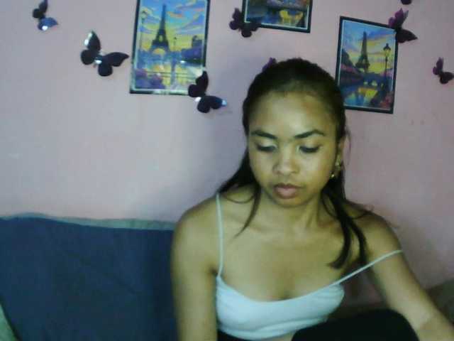 Ashlii live cam on BongaCams