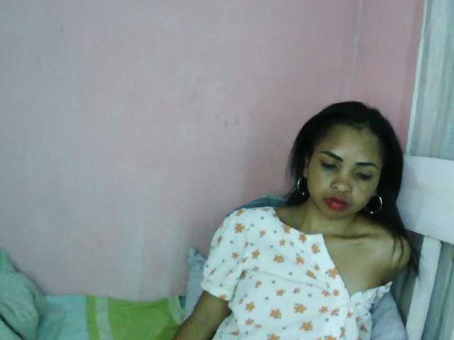 Ashlii live cam