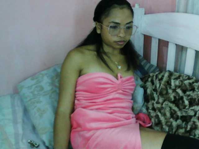 Ashlii live cam on BongaCams