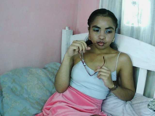 Ashlii live cam on BongaCams