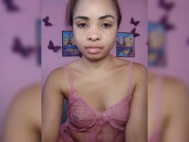 Ashlii live cam on BongaCams