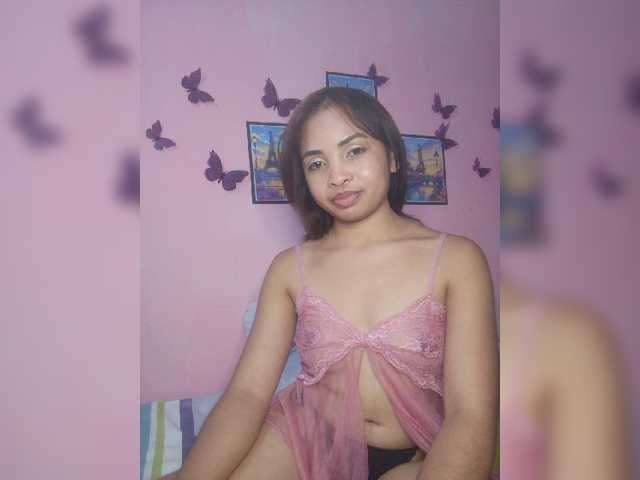 Ashlii live cam on BongaCams