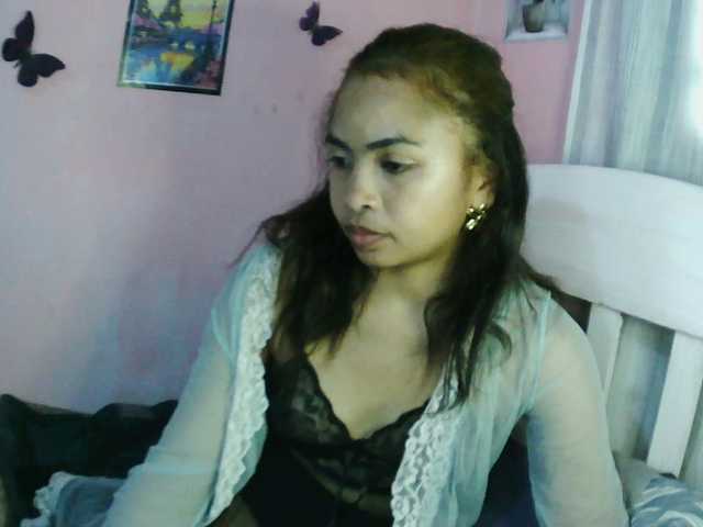 Ashlii live cam preview