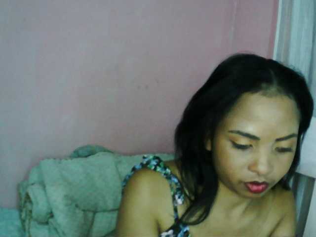 Ashlii live cam on BongaCams