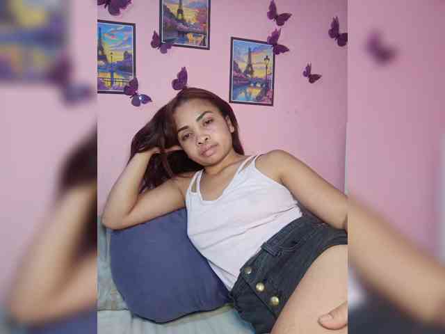 Ashlii webcam