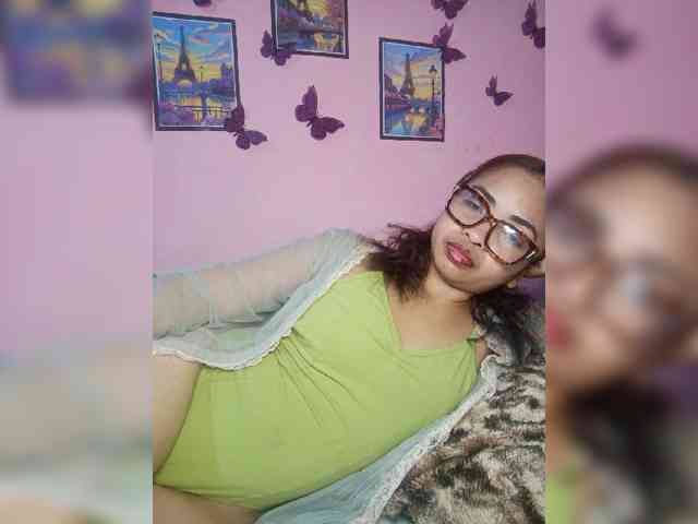 Ashlii's webcam live show