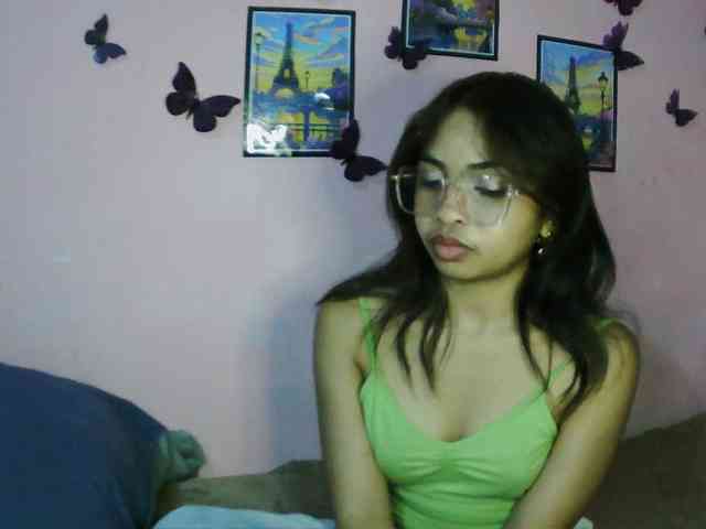 Ashlii webcam