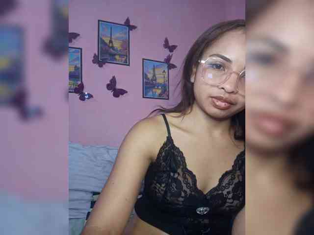 Ashlii webcam