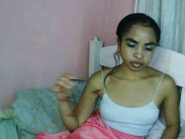 Ashlii webcam