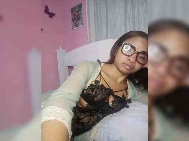 Ashlii webcam