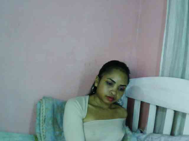 Ashlii webcam