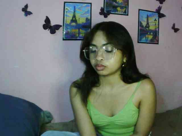 Ashlii webcam