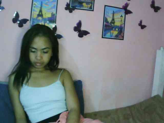 Ashlii webcam