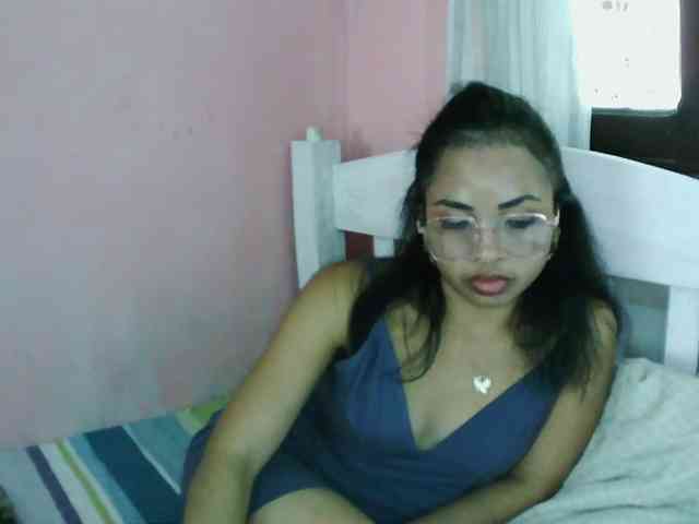 Ashlii webcam