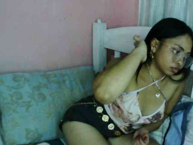 Ashlii webcam
