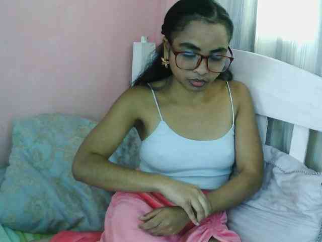 Ashlii webcam