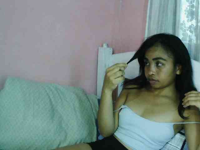 Ashlii webcam