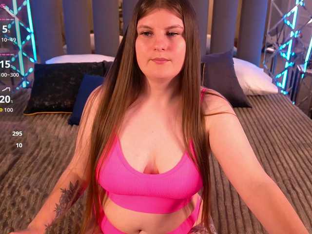 CassandraGoldd live cam on BongaCams