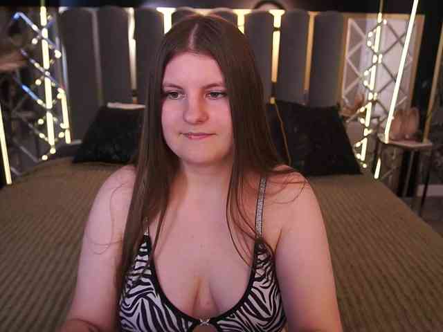 CassandraGoldd webcam