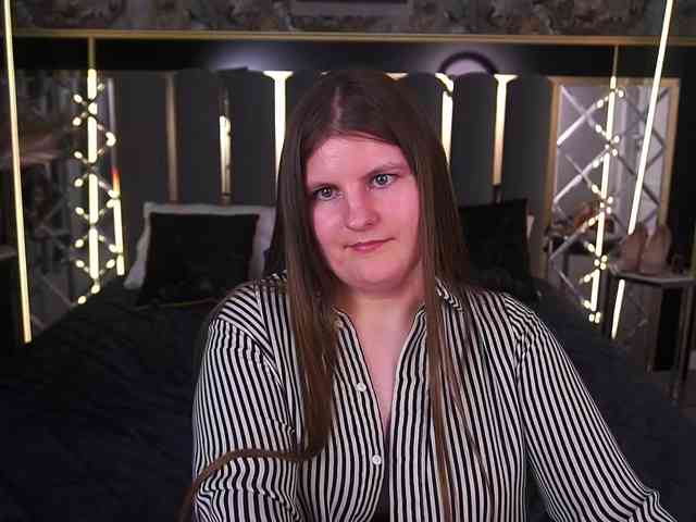 CassandraGoldd webcam
