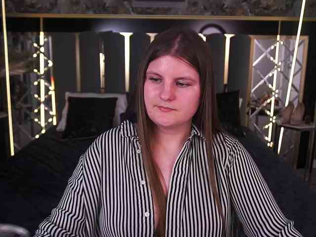 CassandraGoldd webcam