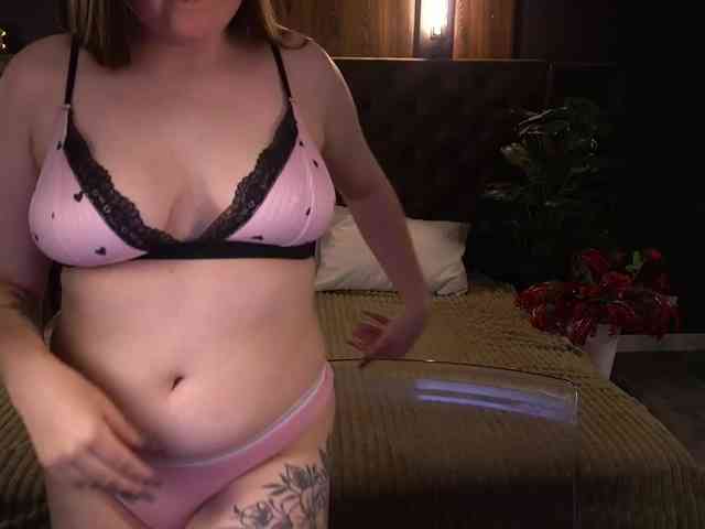 CassandraGoldd webcam