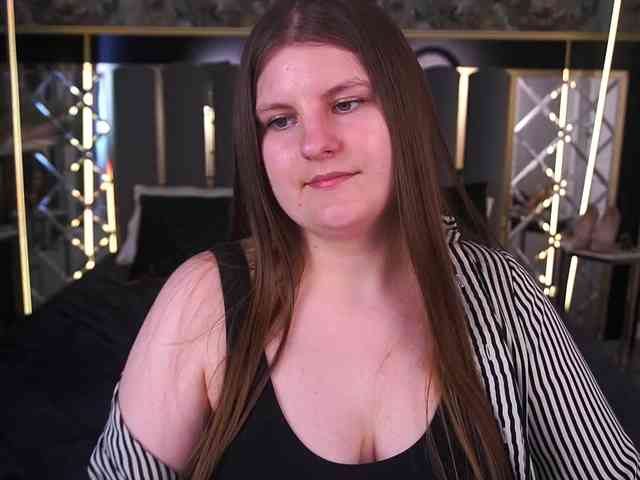 CassandraGoldd webcam