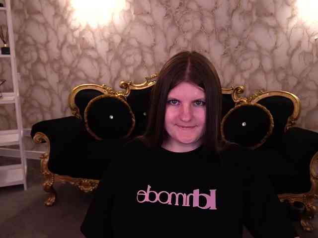 CassandraGoldd webcam