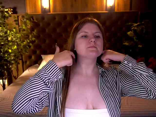 CassandraGoldd webcam