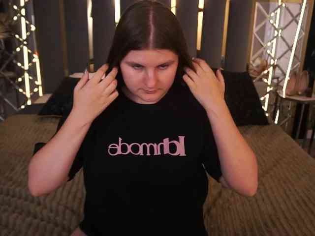CassandraGoldd webcam