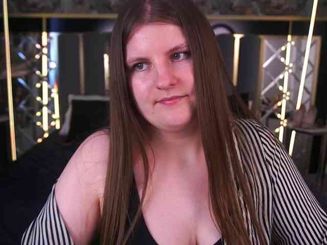 CassandraGoldd webcam