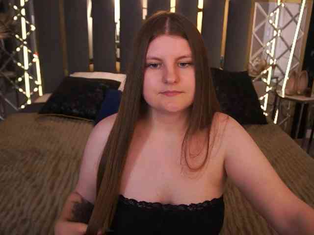 CassandraGoldd webcam