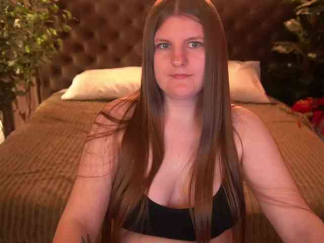 CassandraGoldd webcam