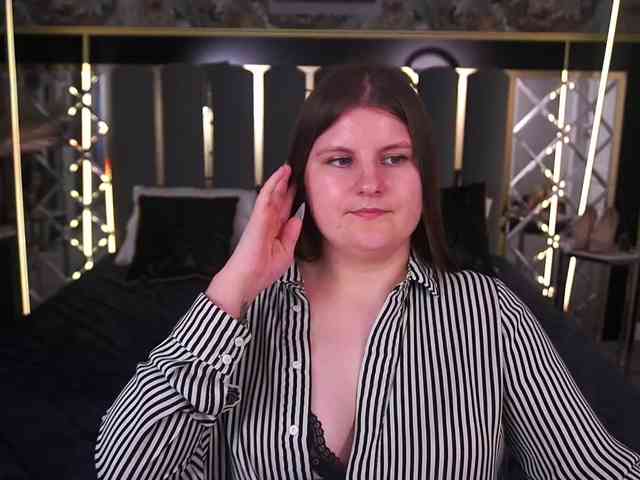 CassandraGoldd webcam