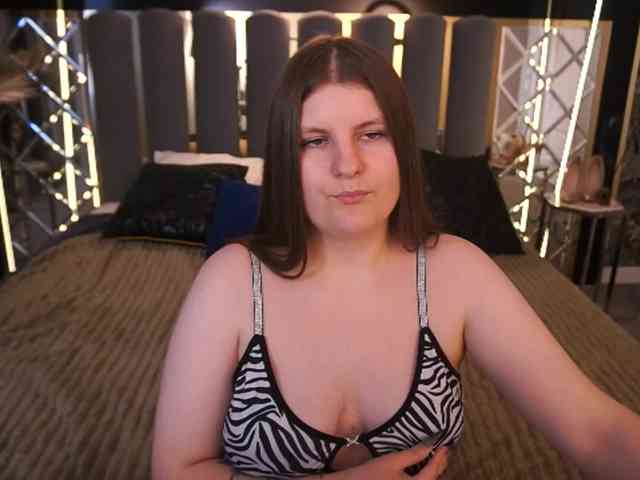 CassandraGoldd webcam