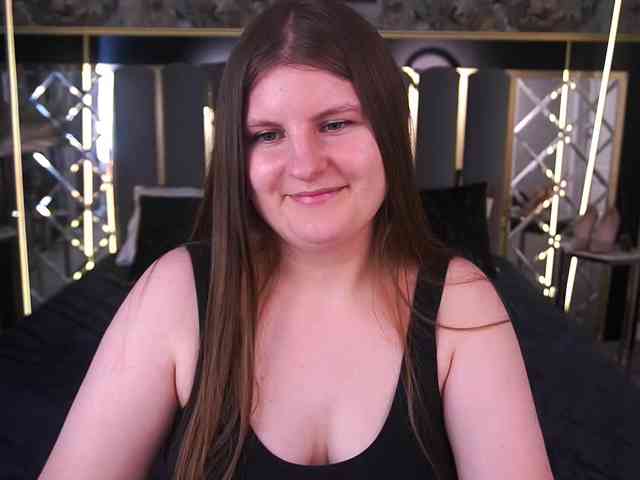 CassandraGoldd webcam