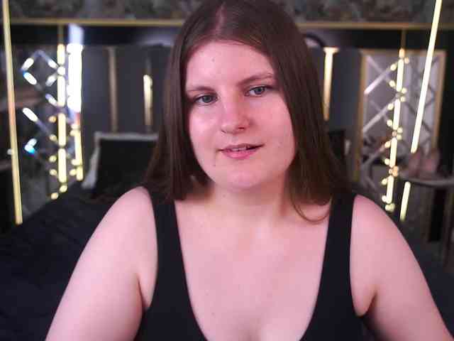 CassandraGoldd webcam