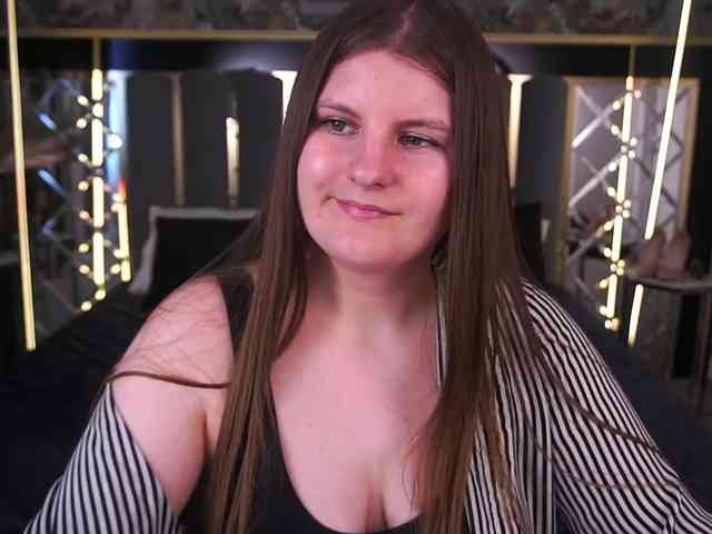 CassandraGoldd webcam