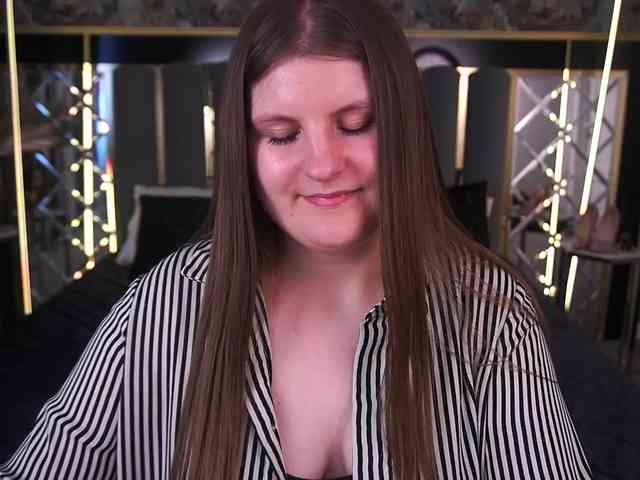 CassandraGoldd webcam