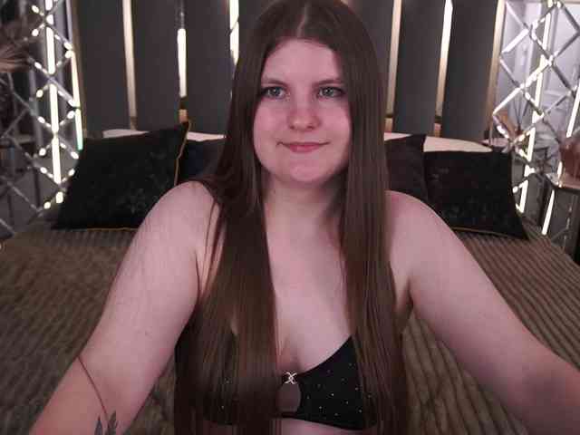 CassandraGoldd webcam