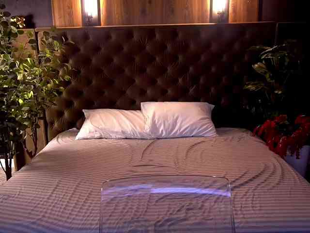 CassandraGoldd webcam