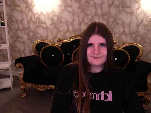 CassandraGoldd webcam